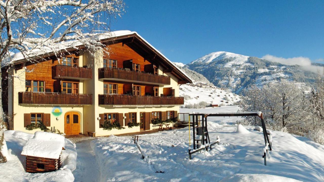 Familien Und Wanderhotel Clarezia Breil/Brigels Exterior photo