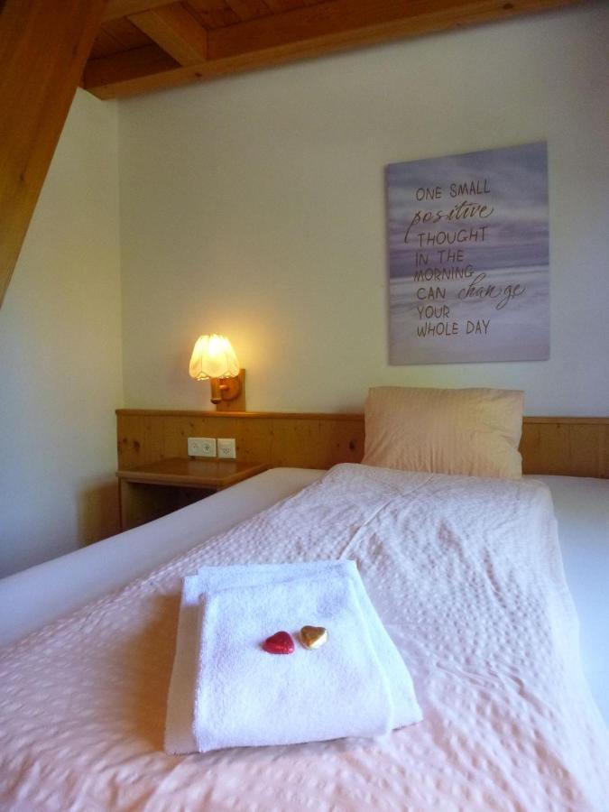 Familien Und Wanderhotel Clarezia Breil/Brigels Exterior photo